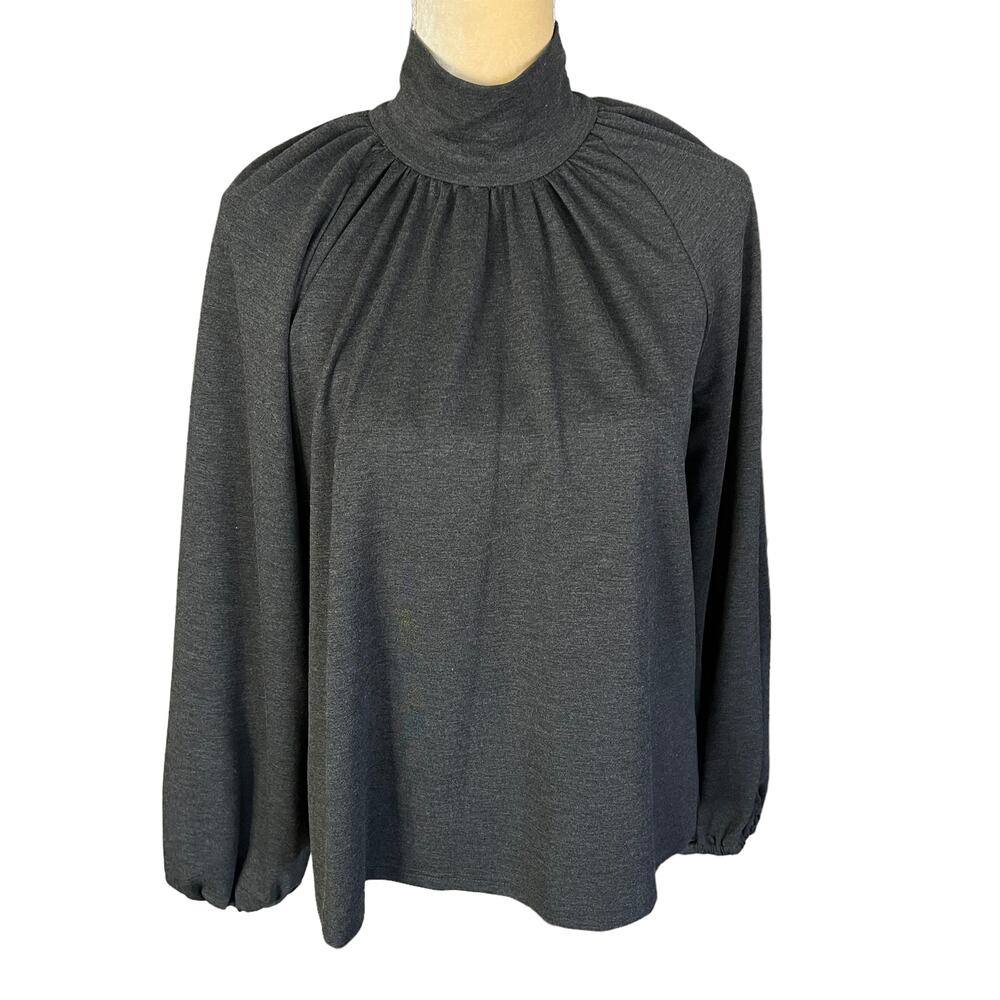 Toccin NY Gray Long Sleeve Mock Turtleneck NEW Size Small
